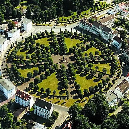 Am Theater Putbus